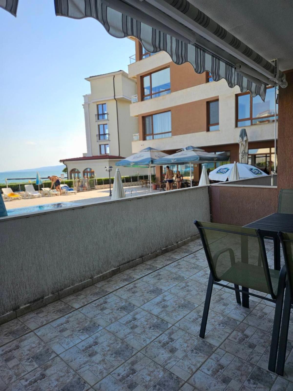 Apartments In Princess Residence Balchik Exterior photo